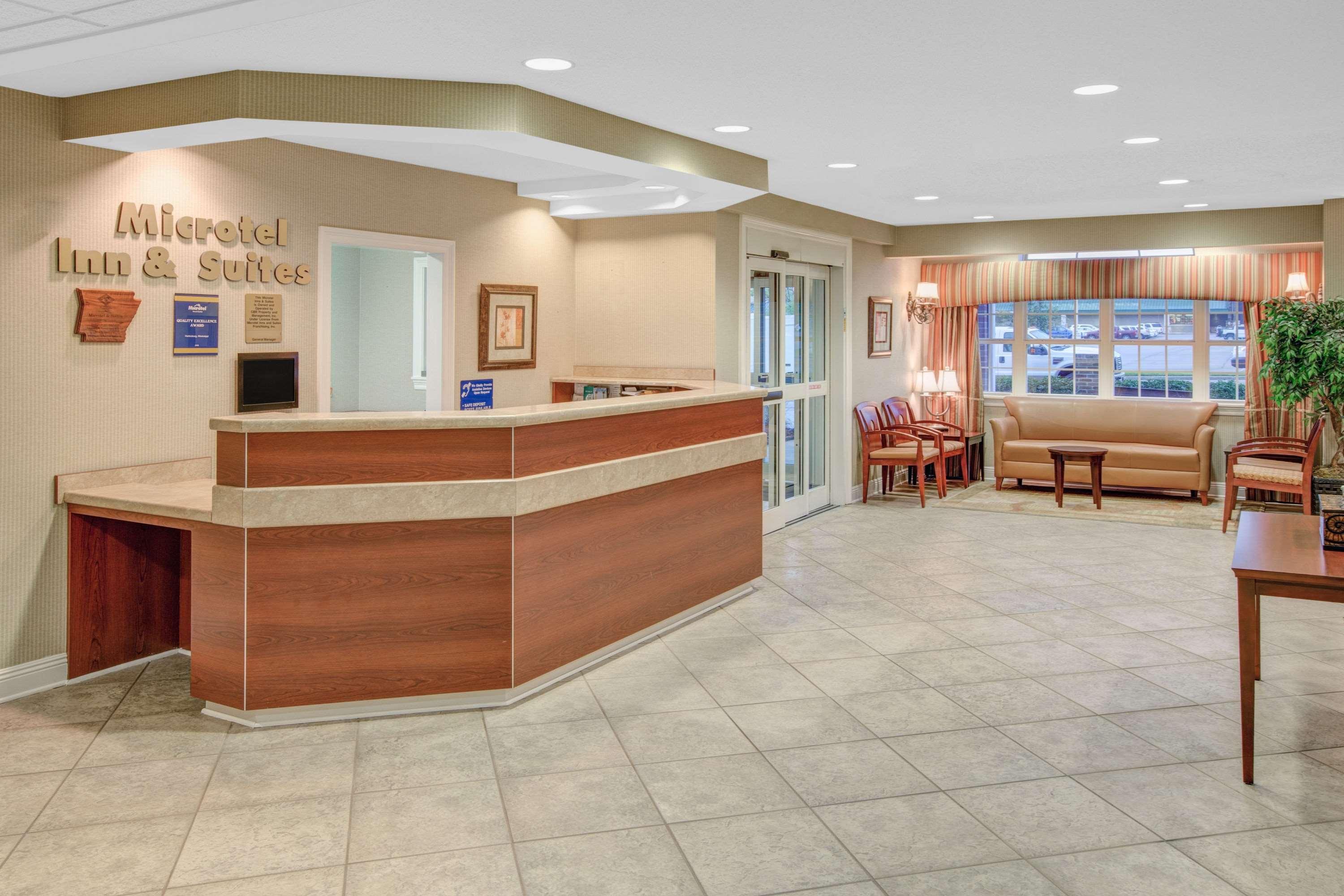 Microtel Inn & Suites By Wyndham Hattiesburg Exterior foto